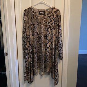 Leopard tunic with gold accent